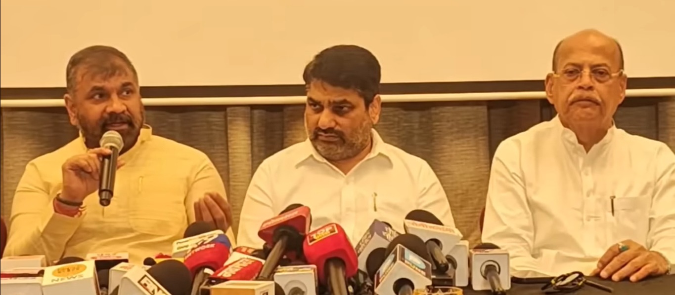 PMC Polls: Shiv Sena (UBT), Congress announce alliance, promise “Pune first,” focus on resolving traffic & rising crime