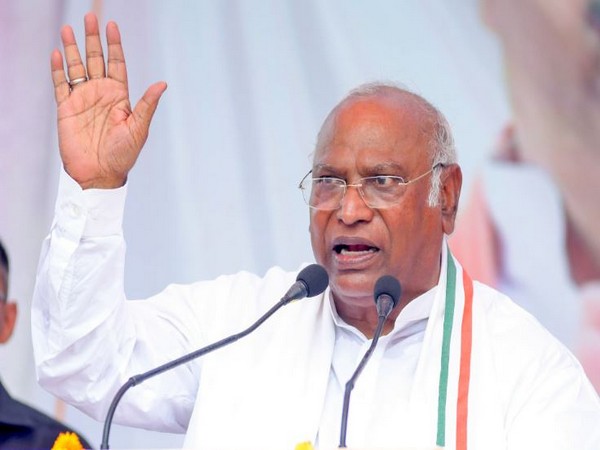 Congress President Mallikarjun Kharge criticizes the Centre by saying that the 