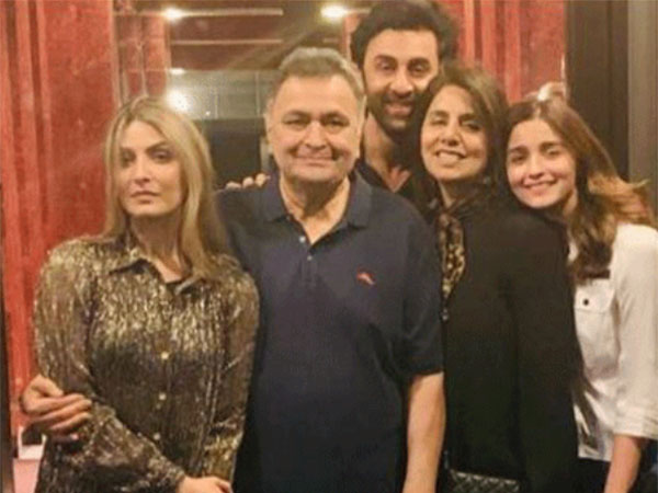 Neetu Kapoor, Riddhima Kapoor remember Rishi Kapoor on 4th death anniversary