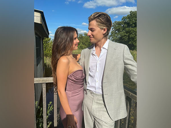 Love bird Millie Bobby Earthy colored drops staggering pic with spouse Jake Bongiovi