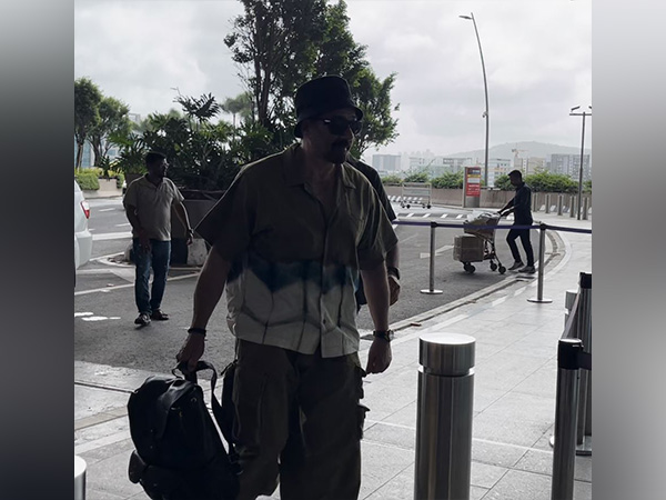 Pap Diaries: Sunny Deol Makes a Stylish Appearance at Mumbai Airport