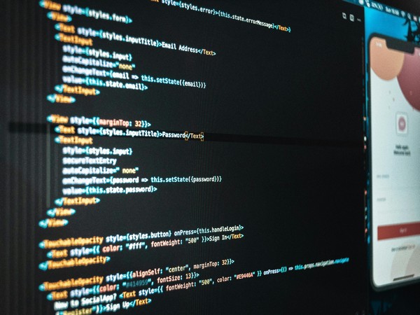 Pakistan: Users accuse the government of internet surveillance as it introduces a Monitoring System to block specific content